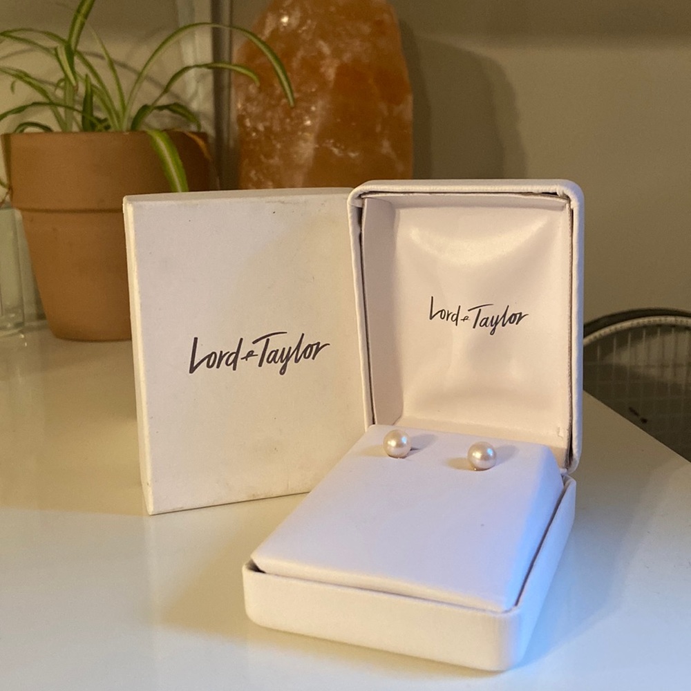 Lord and Taylor Pearl Earrings